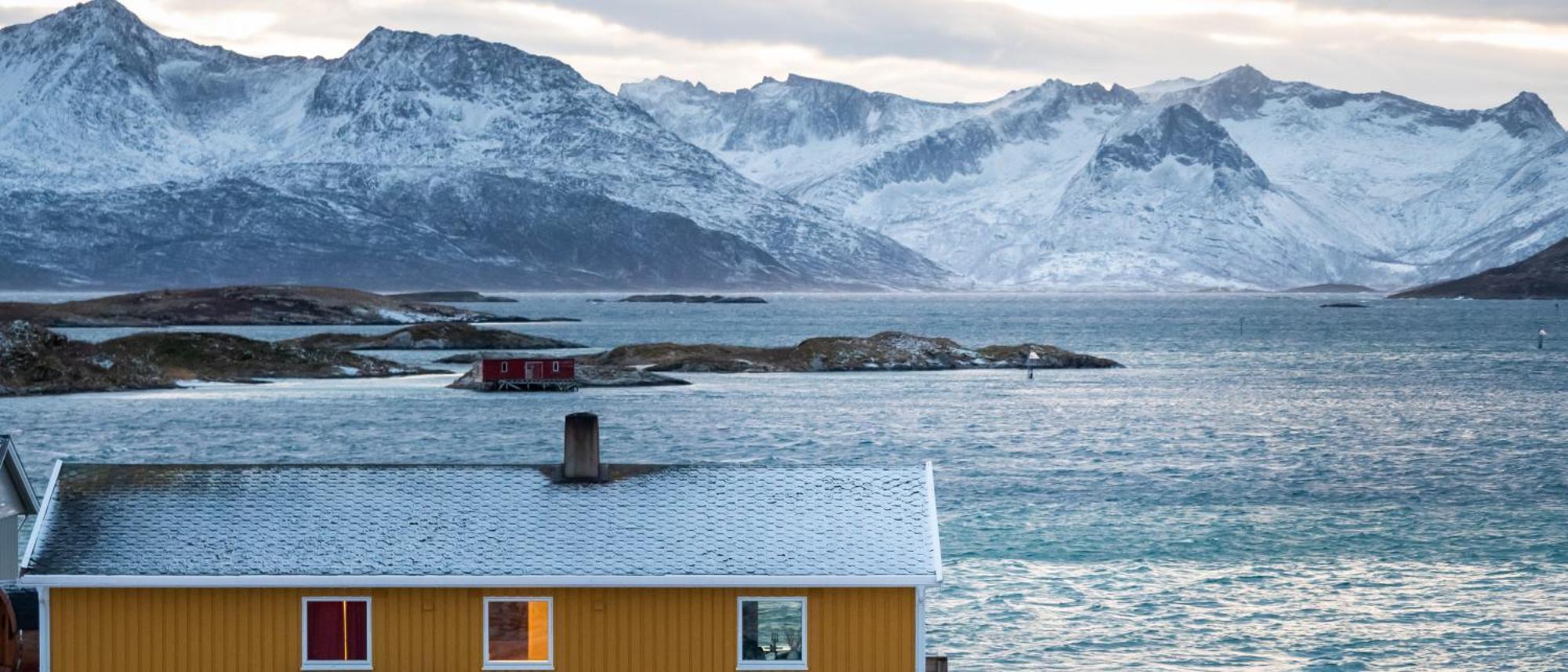 Sommaroya Beach Apartment Tromsø Exteriör bild